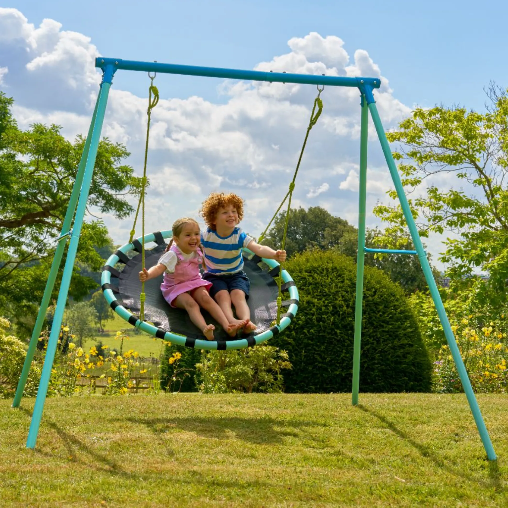 TP Giant Nest Metal Swing Set